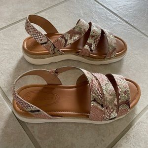 Corso Como Leather Espadrille Sandals